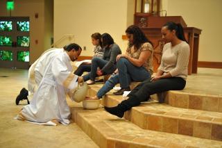 SJN Holy Thursday 2013 04.JPG