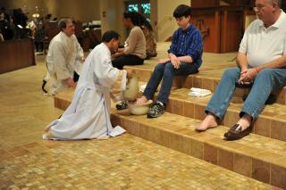 SJN Holy Thursday 2013 08.JPG