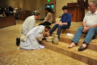 SJN Holy Thursday 2013 09.JPG