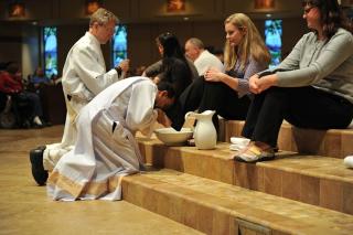 SJN Holy Thursday 2013 15.JPG