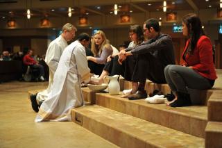 SJN Holy Thursday 2013 17.JPG